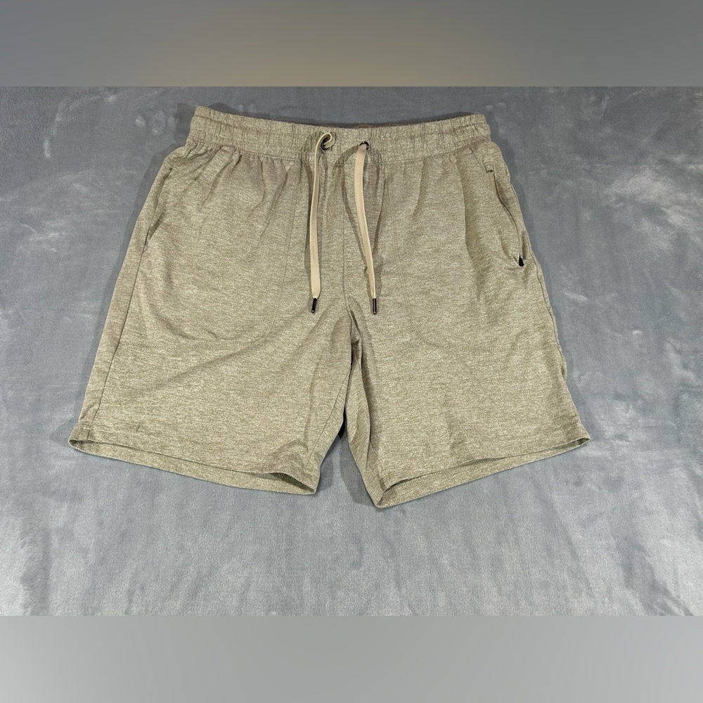Right Of Way Men’s Athletic/Lesiure 7” Inseam Shorts-Olive Green -Medium